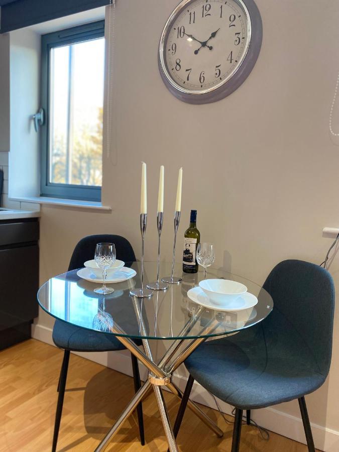 Centre Modern - Westone Free Wifi, Gym Access, Netflix Apartment
