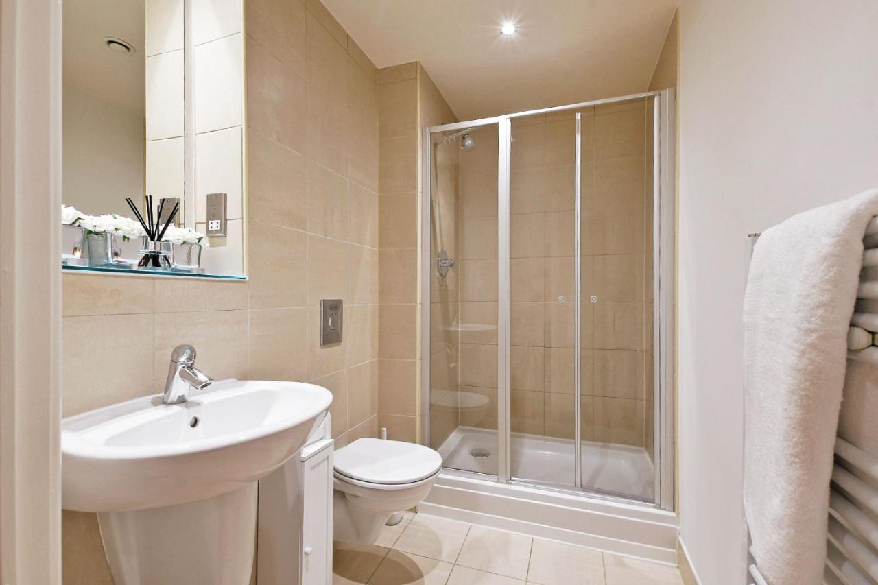 Centre Modern - Westone Free Wifi, Gym Access, Netflix Apartment